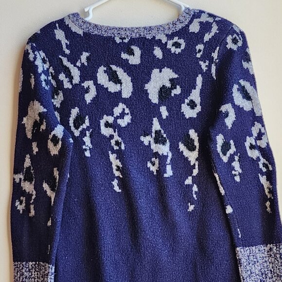 Apt. 9 Blue/Gray Abstract Animal Print Scoop Neck Sweater Size Medium - Picture 12 of 13